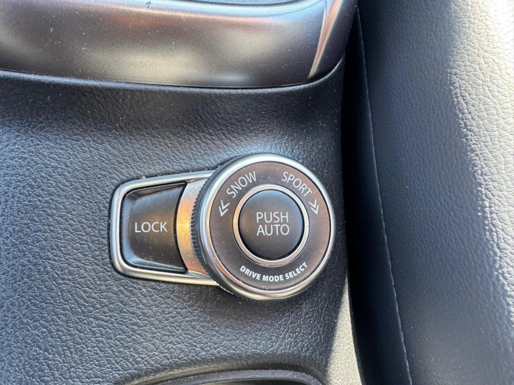 SUZUKI S-Cross 1.5 140V Hybrid 4WD AllGrip A/T Starview - 11