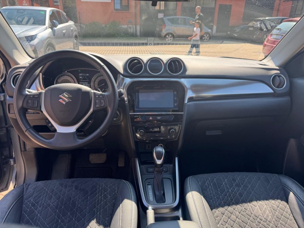 SUZUKI Vitara 1.5 140V Hybrid A/T Starview - 8