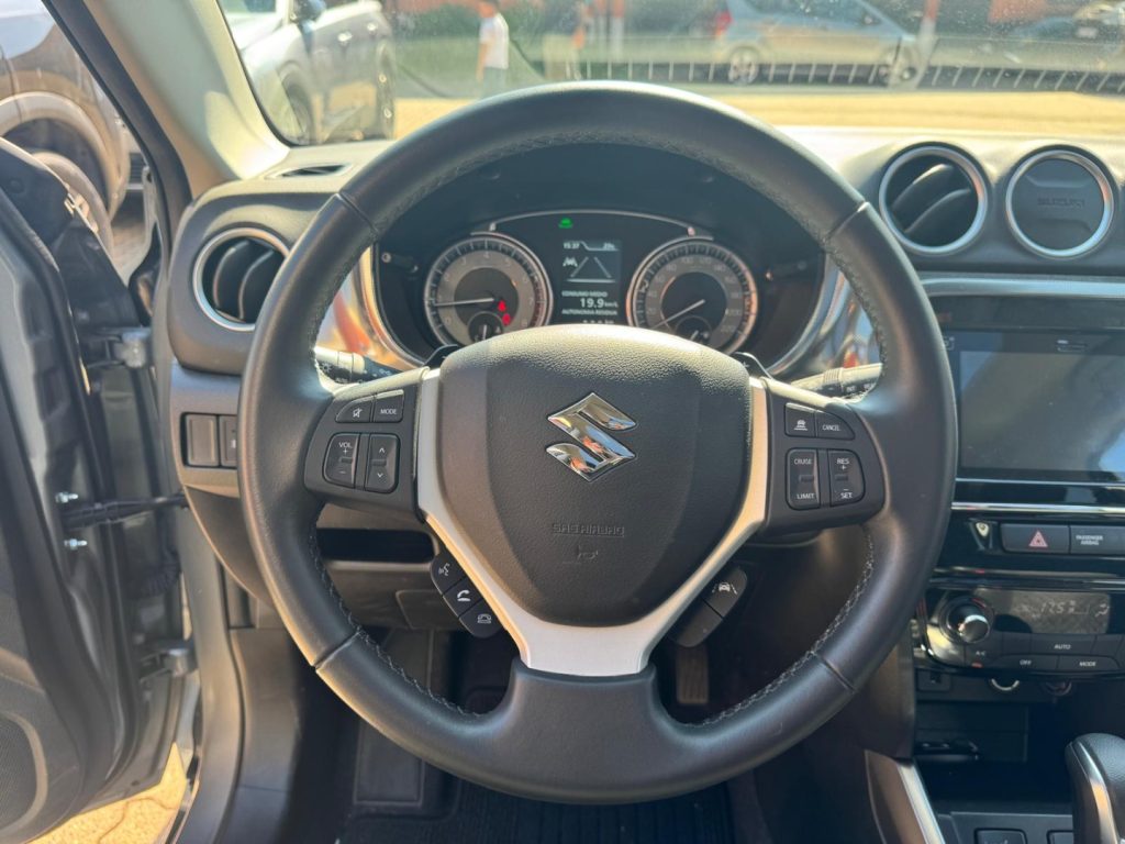 SUZUKI Vitara 1.5 140V Hybrid A/T Starview - 9