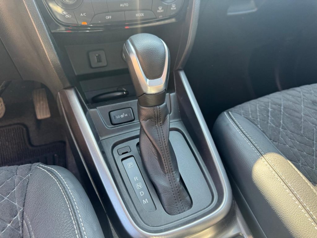 SUZUKI Vitara 1.5 140V Hybrid A/T Starview - 10