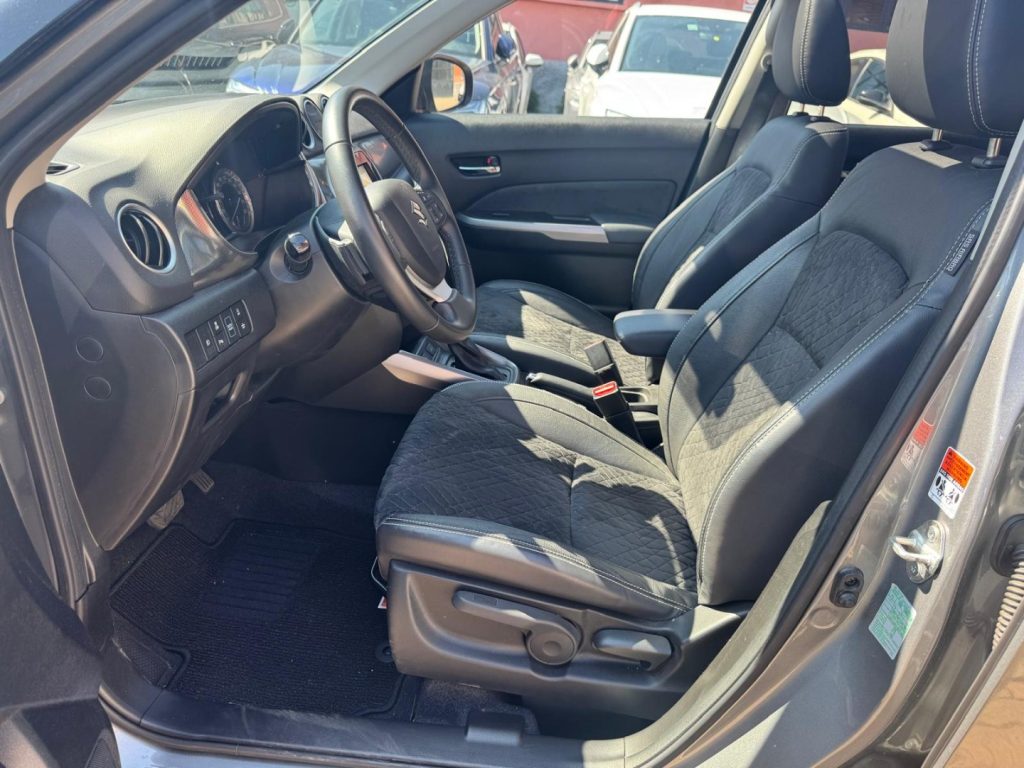 SUZUKI Vitara 1.5 140V Hybrid A/T Starview - 18