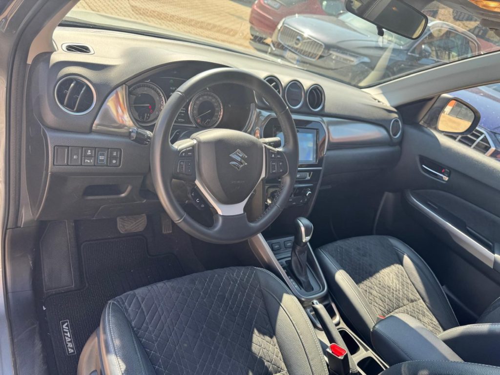 SUZUKI Vitara 1.5 140V Hybrid A/T Starview - 20