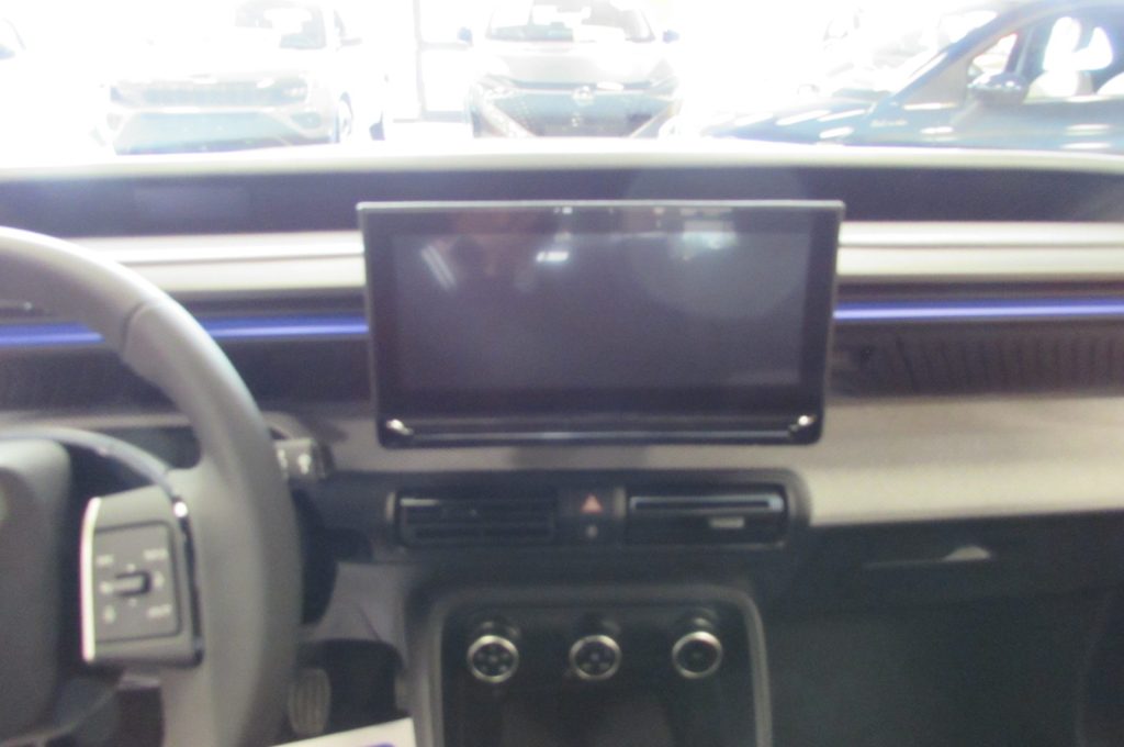 CITROEN C3 1.2 PureTech 100 S&S Plus KMZERO - 8