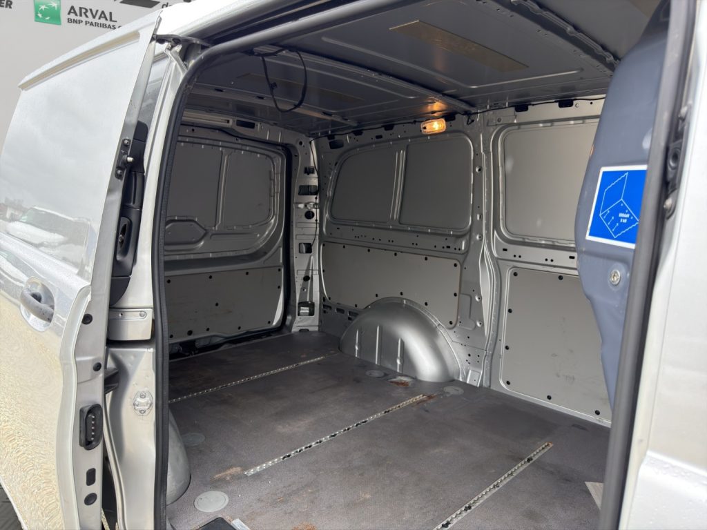 MERCEDES-BENZ Vito 114DCI LONG - 8