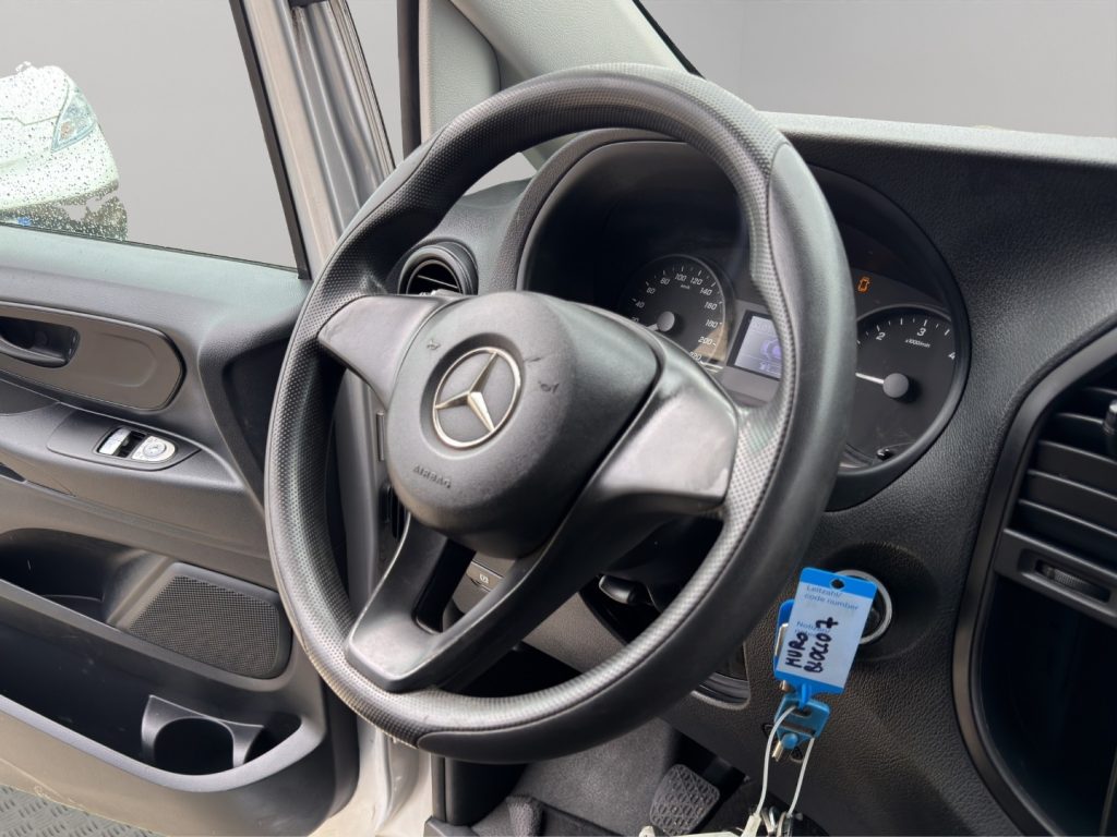 MERCEDES-BENZ Vito 114DCI LONG - 11