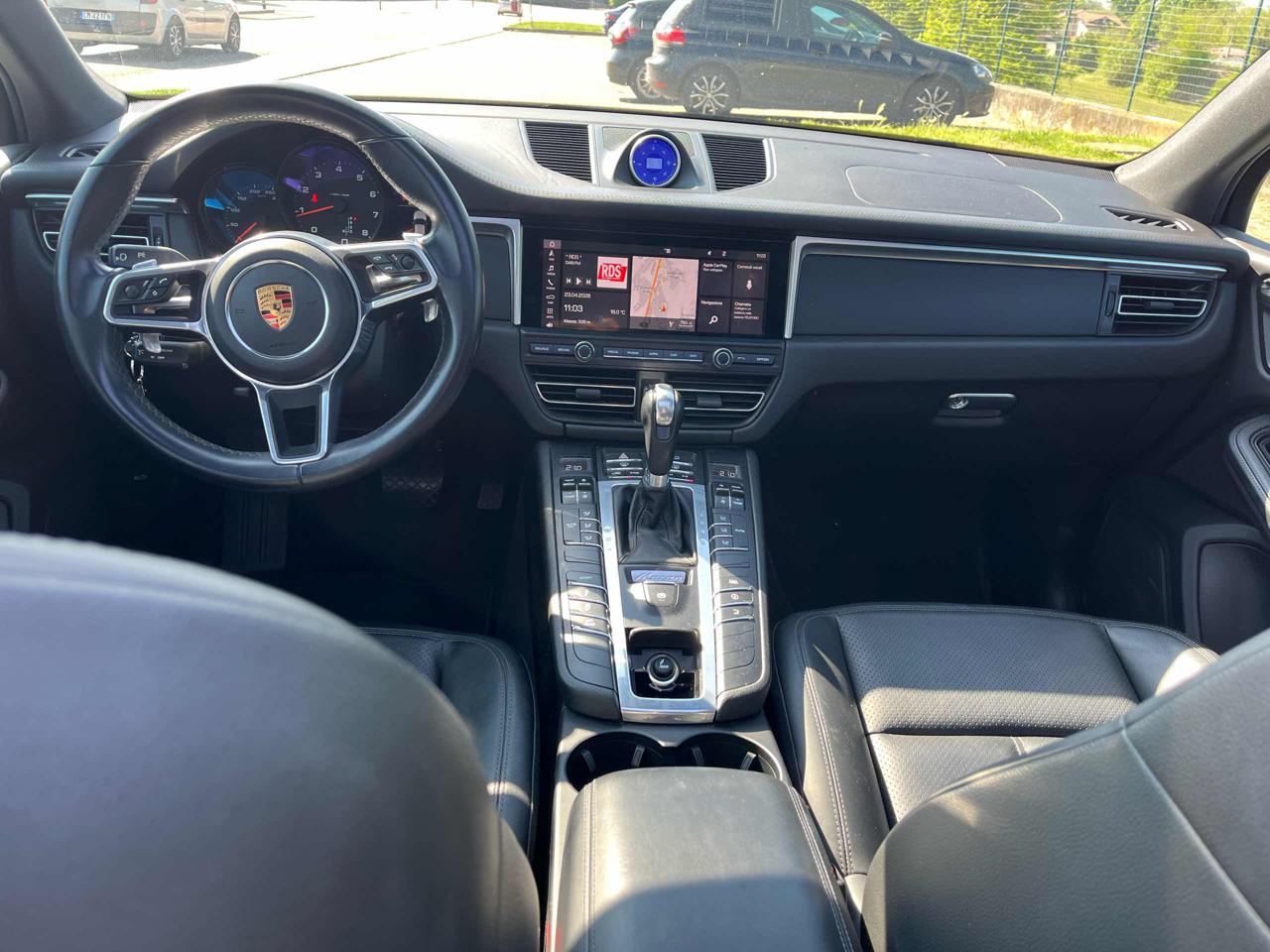 PORSCHE Macan 2.0 - 8