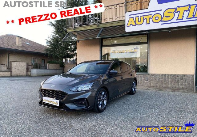FORD Focus Grigio metallizzato