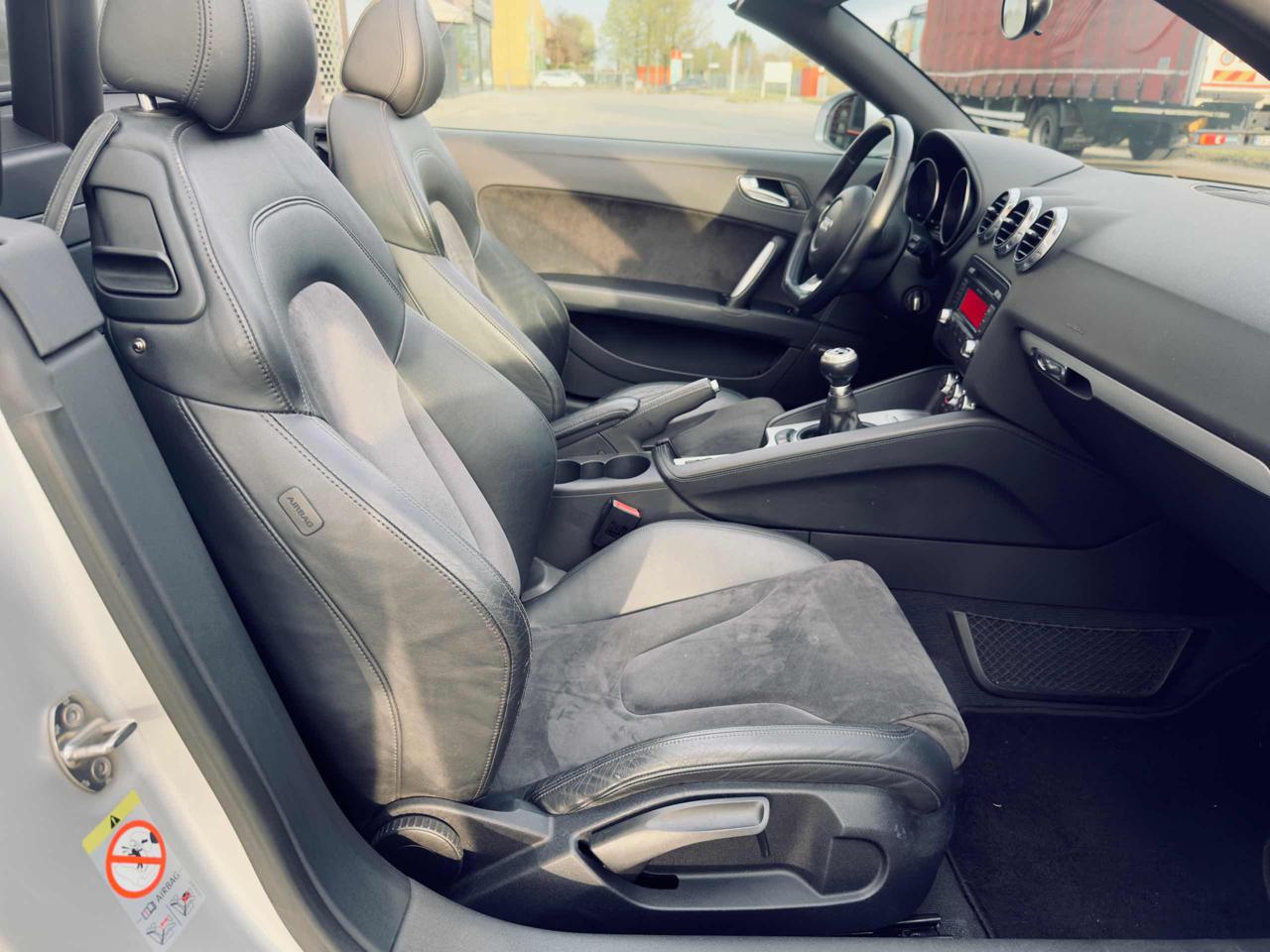 Clicca per ingrandire TT - Roadster 2.0 TFSI