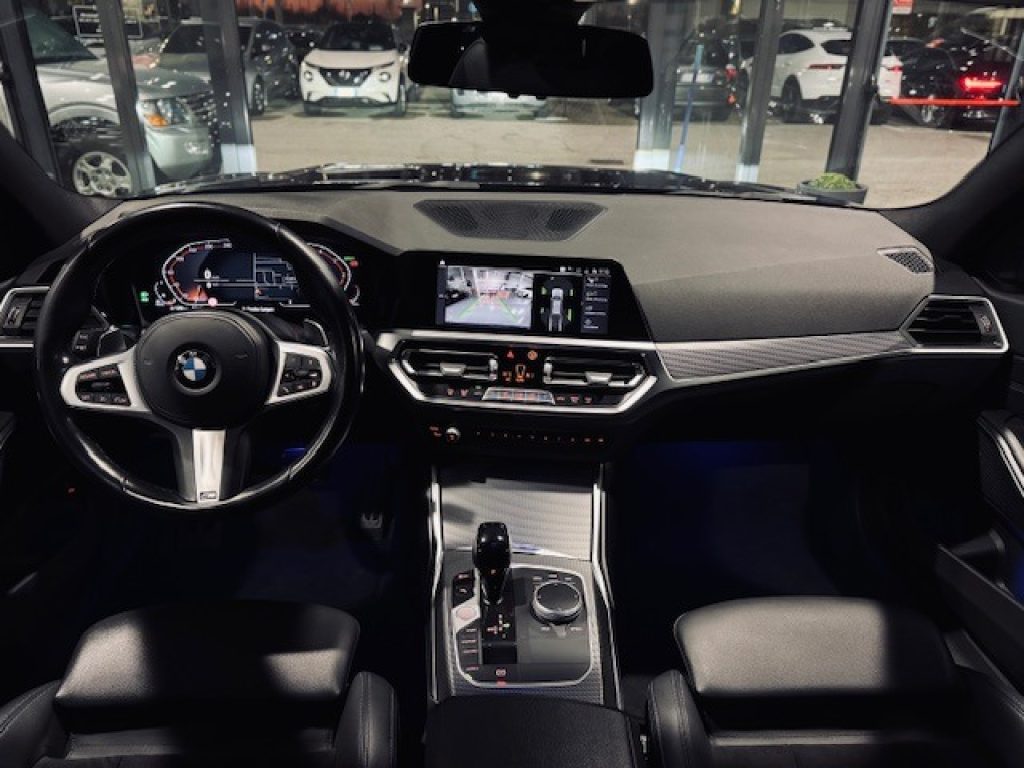 Clicca per ingrandire 330 - d 48V xDrive Touring Msport+Black Edition