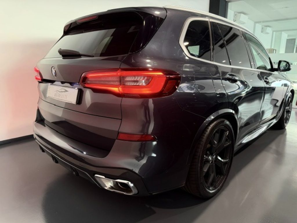 Clicca per ingrandire X5 - xDrive 30d 265CV M-SPORT 7 POSTI