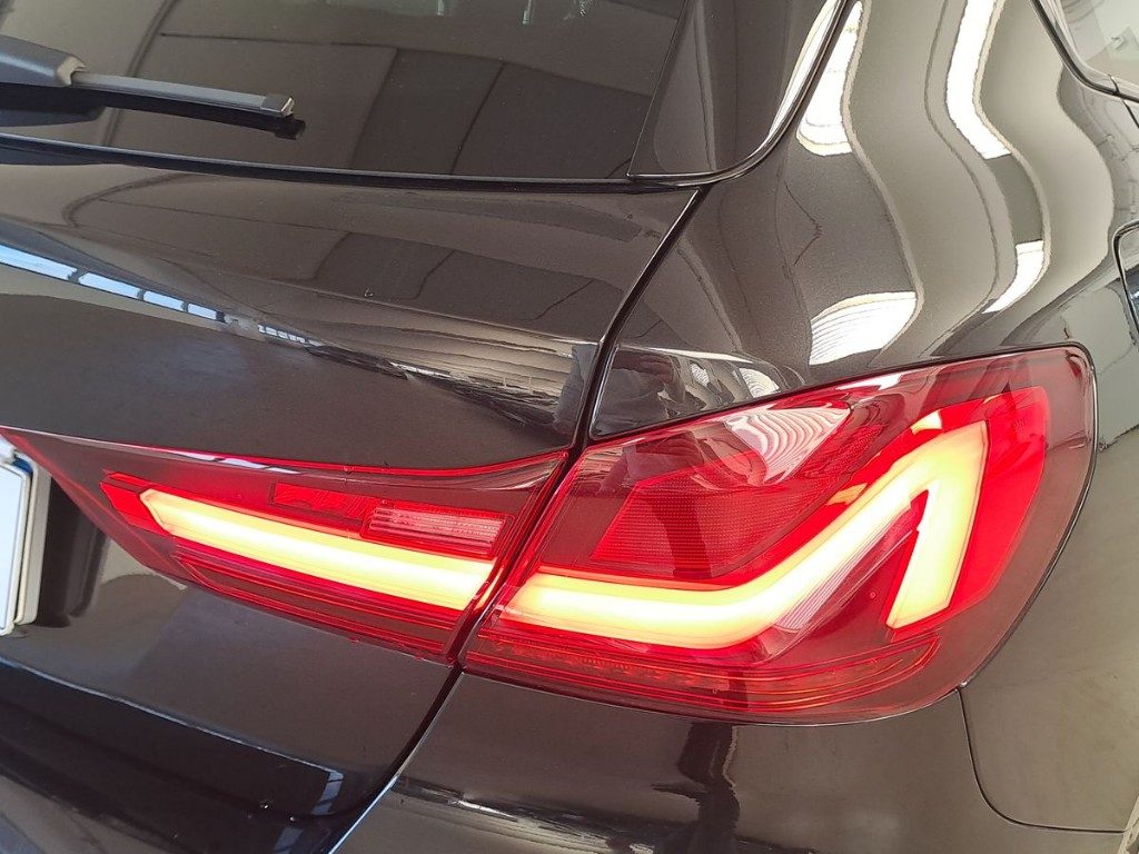 BMW 116 d 5p. Msport Aut. - 7