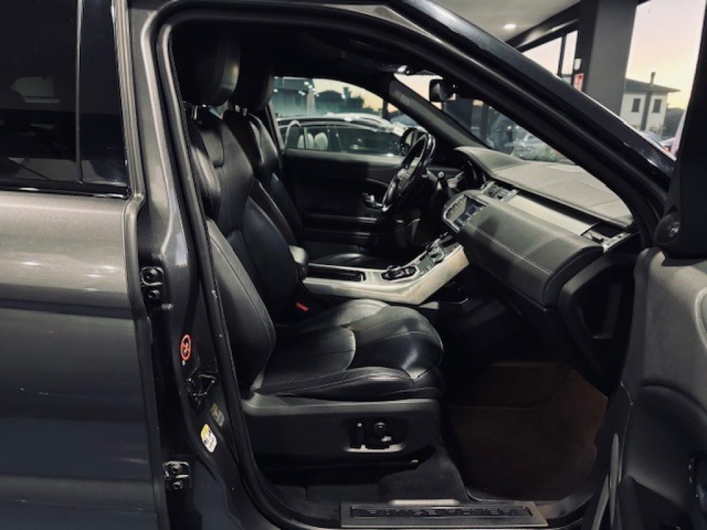 Clicca per ingrandire Range Rover Evoque - 2.0 150CV Dynamic BLACK PACK* SUPER PROMO