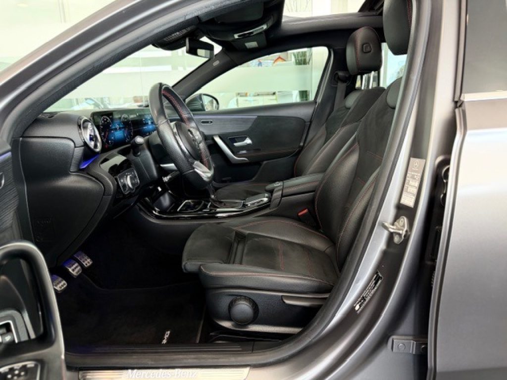 Clicca per ingrandire A 200 - Premium Plus AMG TETTO APRIBILE/DESIGNO
