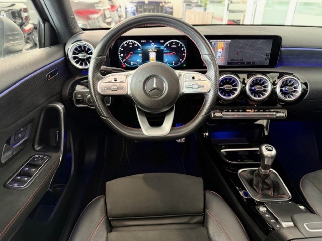 Clicca per ingrandire A 200 - Premium Plus AMG TETTO APRIBILE/DESIGNO