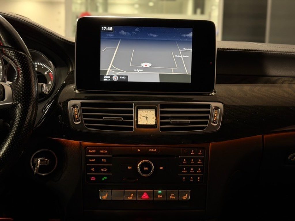 Clicca per ingrandire CLS 350 - d 252CV BlueTEC 4Matic Premium Plus AMG