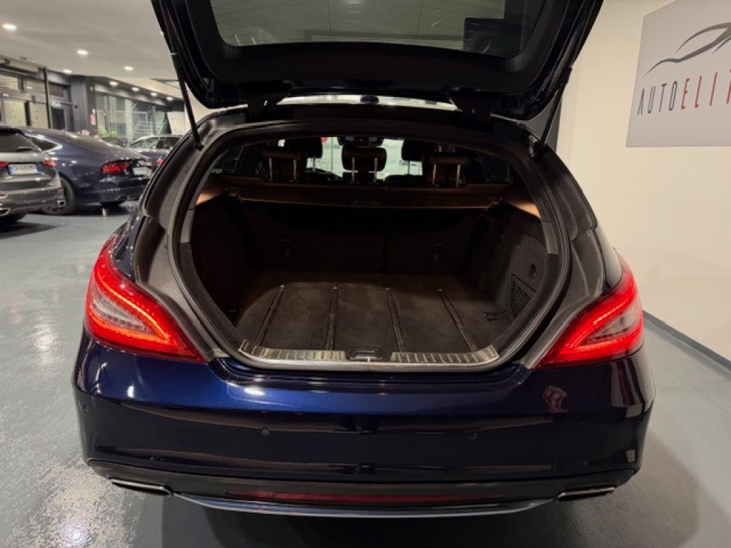Clicca per ingrandire CLS 350 - d 252CV BlueTEC 4Matic Premium Plus AMG