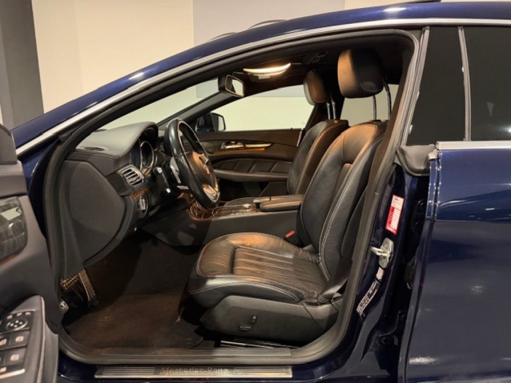 Clicca per ingrandire CLS 350 - d 252CV BlueTEC 4Matic Premium Plus AMG