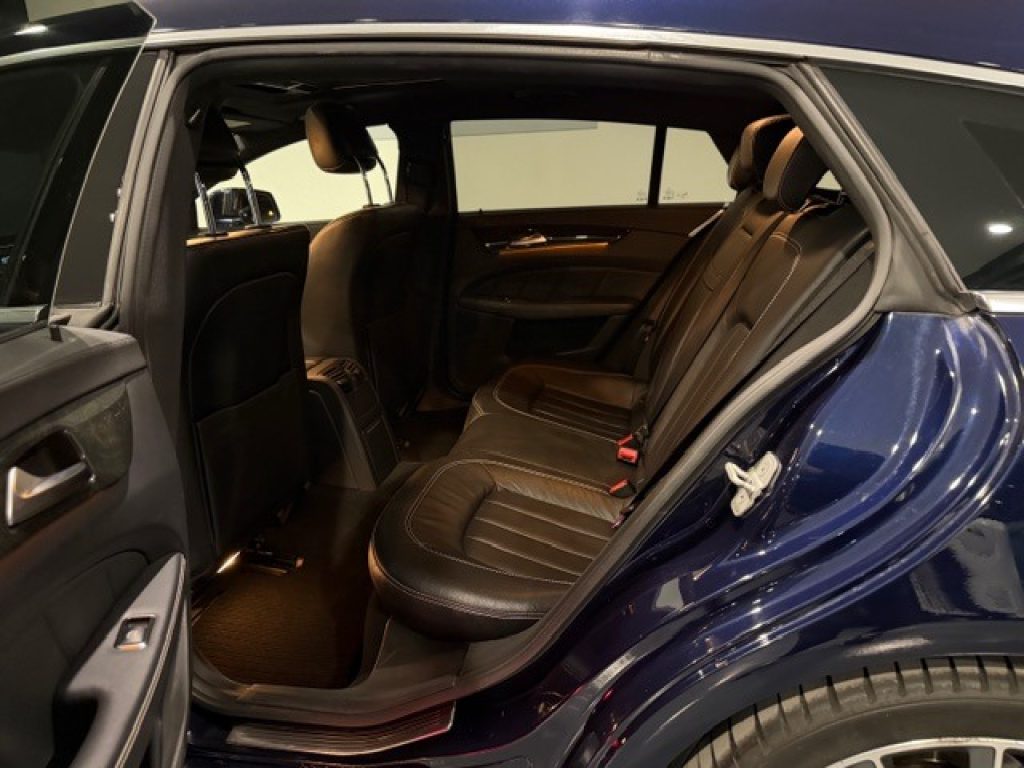 Clicca per ingrandire CLS 350 - d 252CV BlueTEC 4Matic Premium Plus AMG