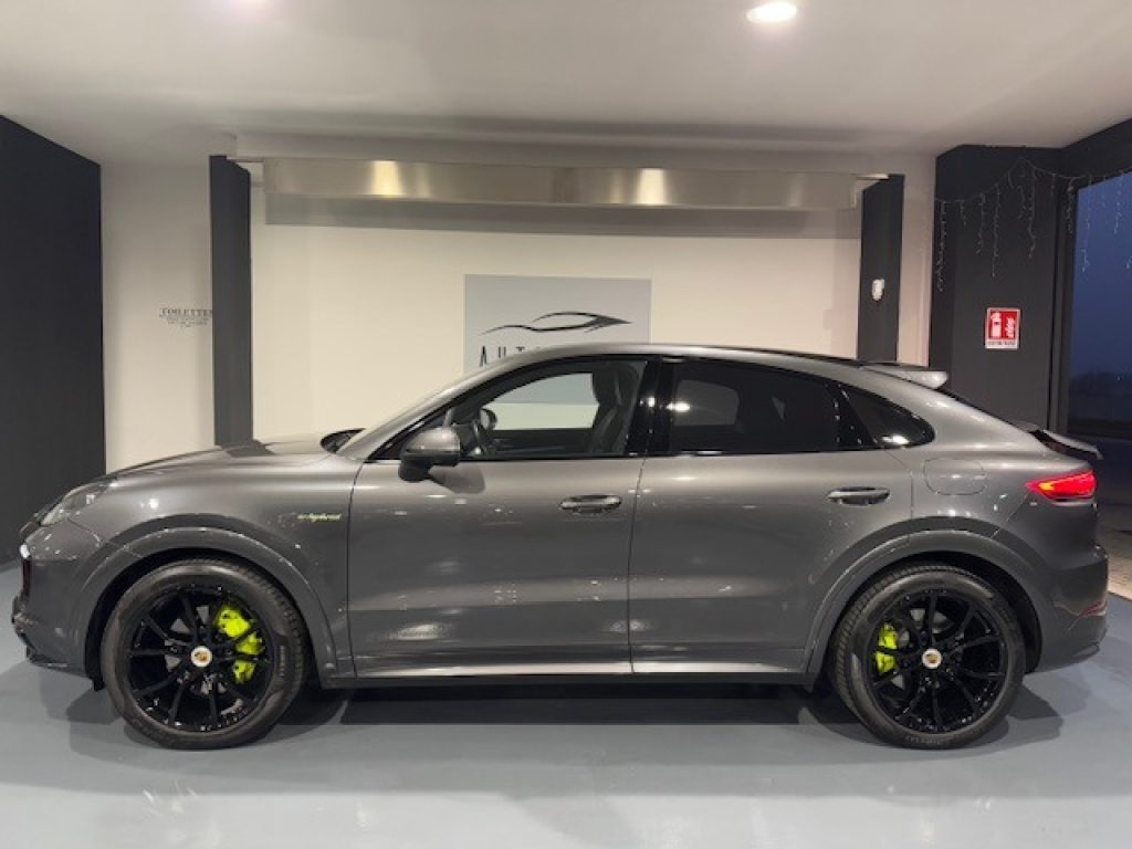 Clicca per ingrandire Cayenne - Coupé 3.0 V6 Hybrid EDITION BLACK