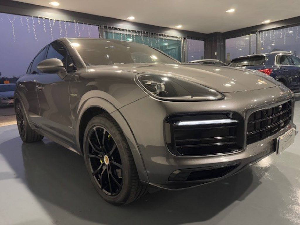Clicca per ingrandire Cayenne - Coupé 3.0 V6 Hybrid EDITION BLACK
