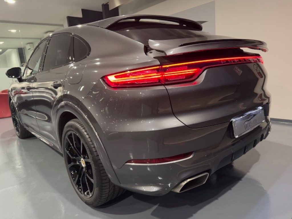 Clicca per ingrandire Cayenne - Coupé 3.0 V6 Hybrid EDITION BLACK