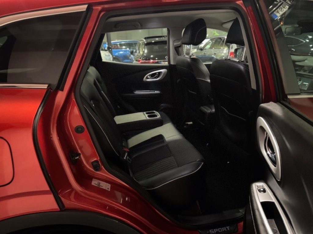 Clicca per ingrandire Kadjar - dCi 130CV 4x4 Energy Bose