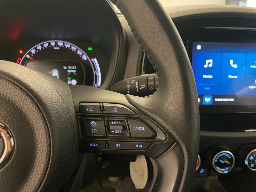 TOYOTA Aygo X 1.0 VVT-i 72 CV 5 porte Active - 11