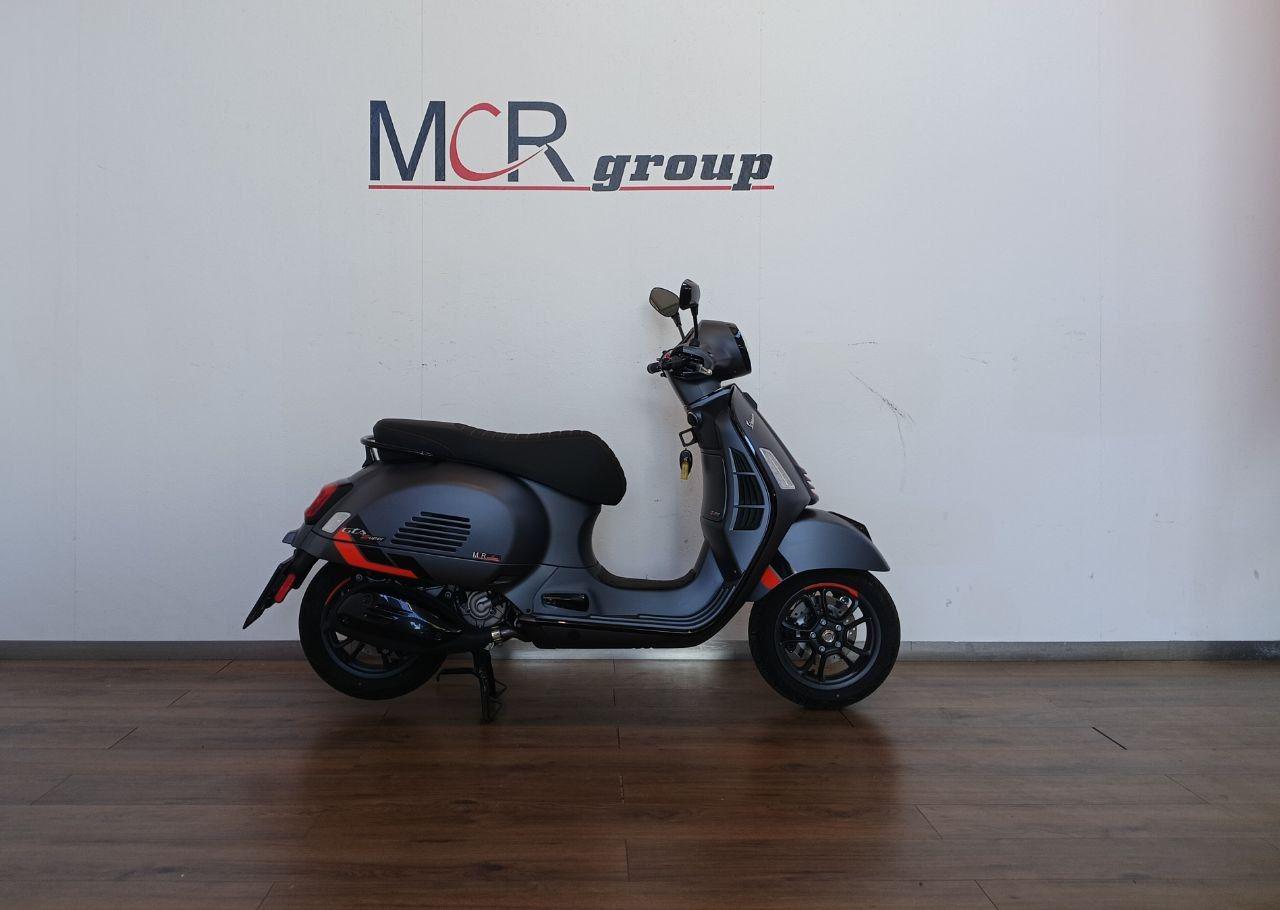 VESPA GTS 300 Super Sport - 3