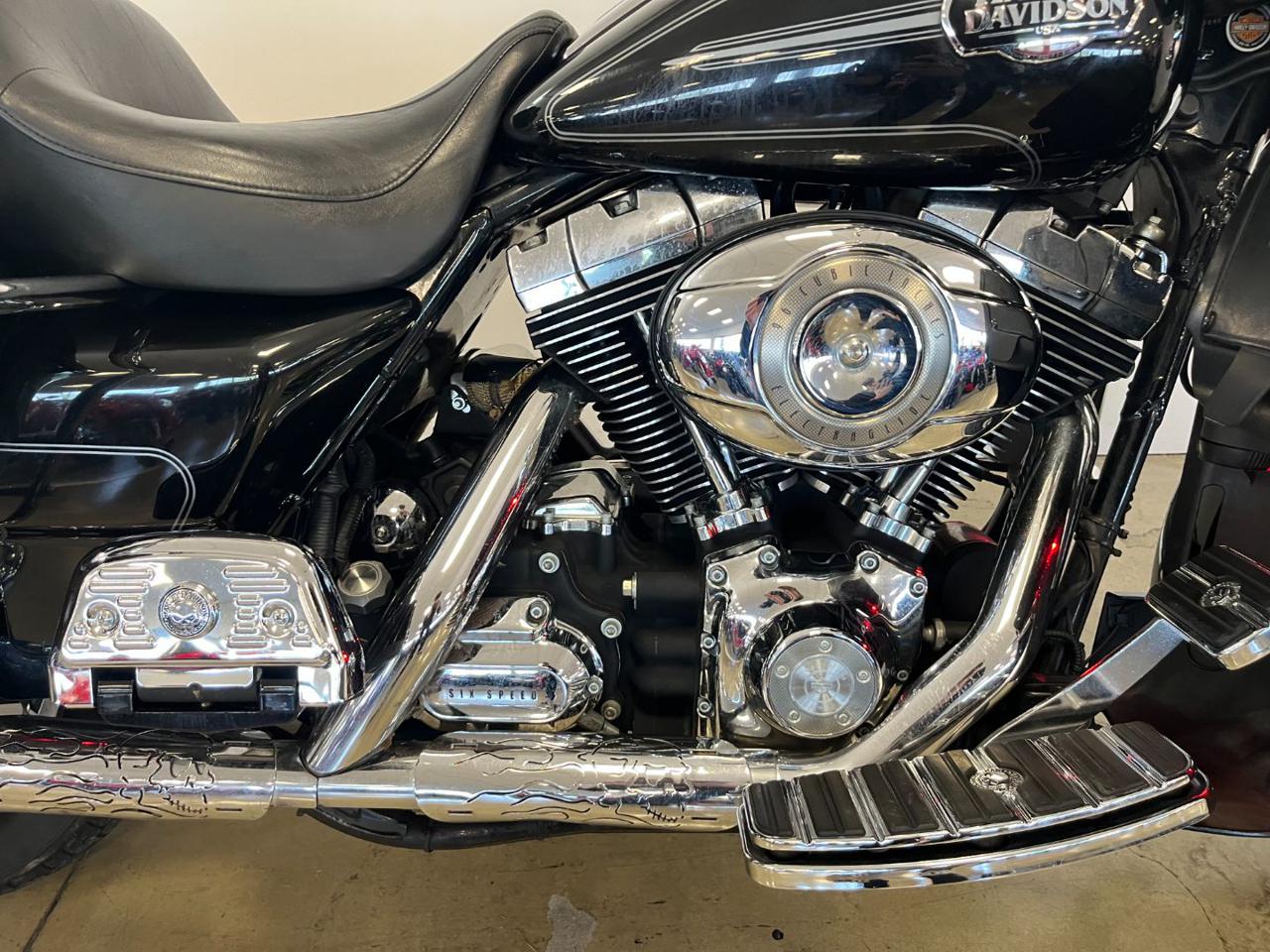 HARLEY-DAVIDSON FLHTCU Ultra Classic Electra Glide 1584 - 7