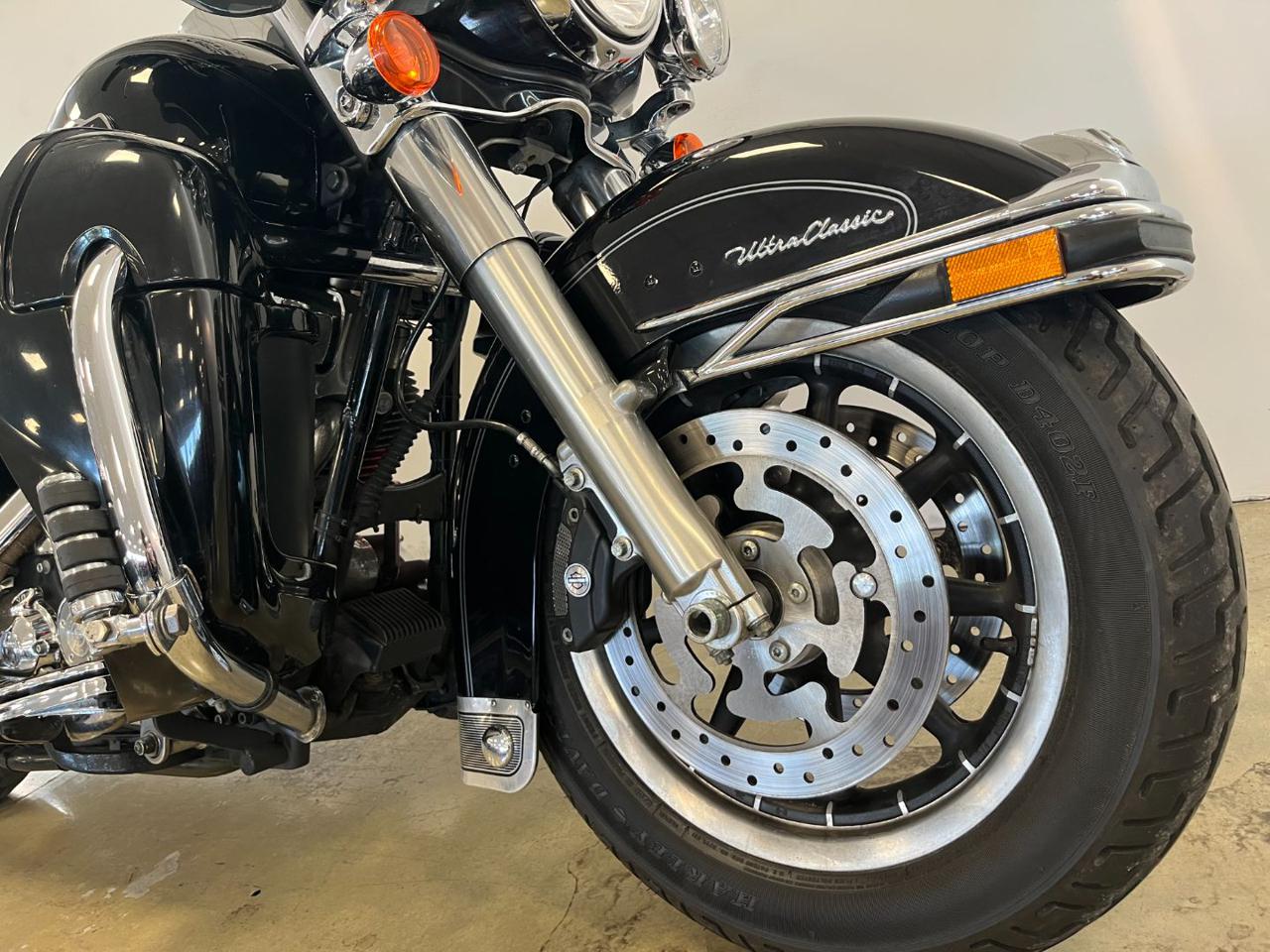 HARLEY-DAVIDSON FLHTCU Ultra Classic Electra Glide 1584 - 4