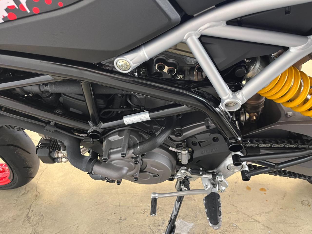 DUCATI Hypermotard 950 RVE CONCEPT - 9