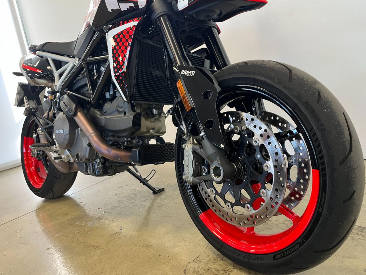 DUCATI Hypermotard 950 RVE CONCEPT - 4