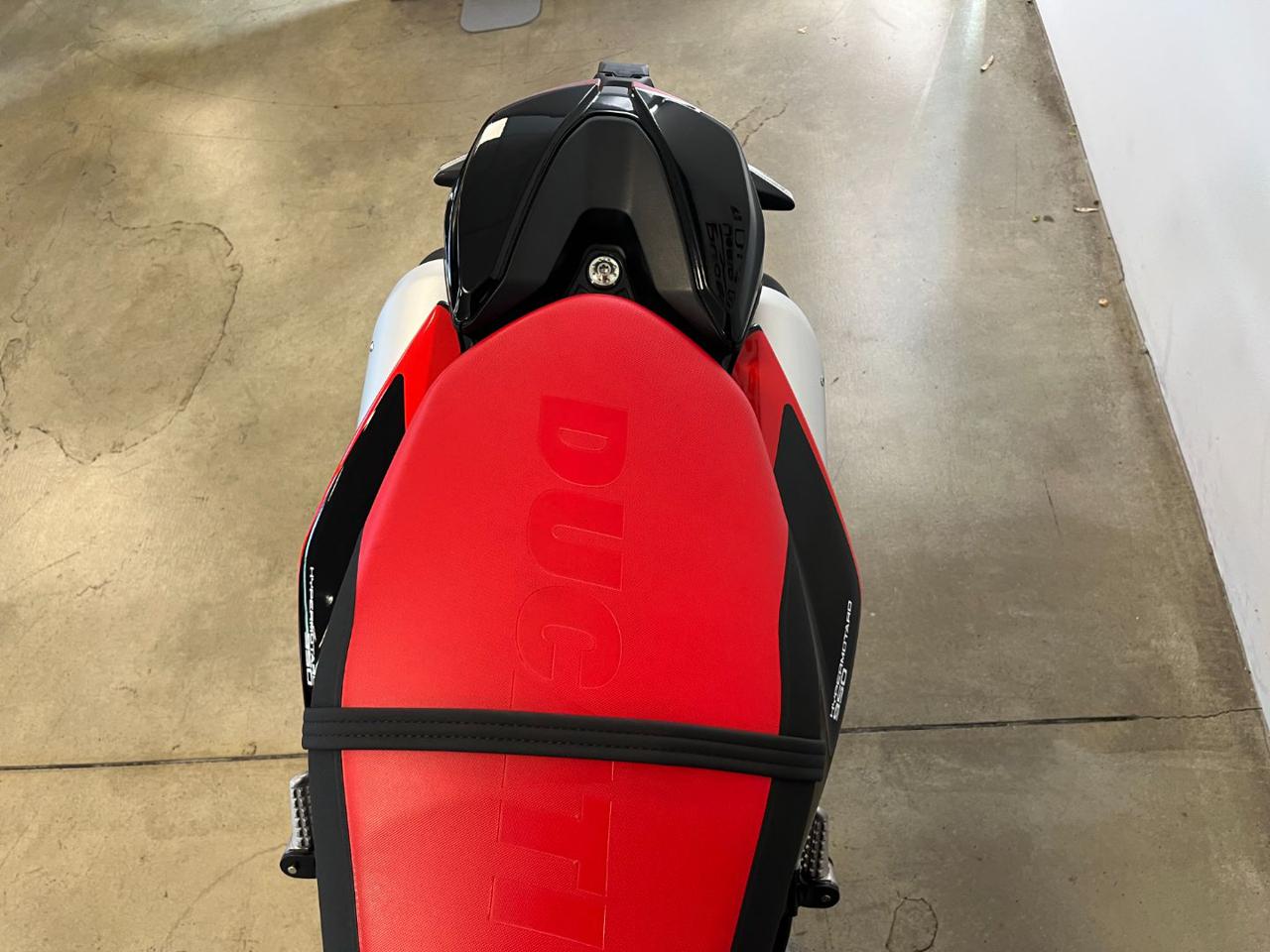 DUCATI Hypermotard 950 RVE CONCEPT - 8