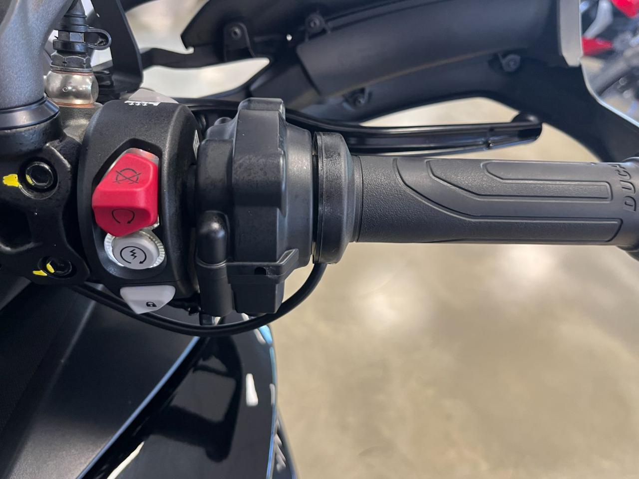 DUCATI Multistrada 950 V2 S THRILLING BLACK STREET - 12