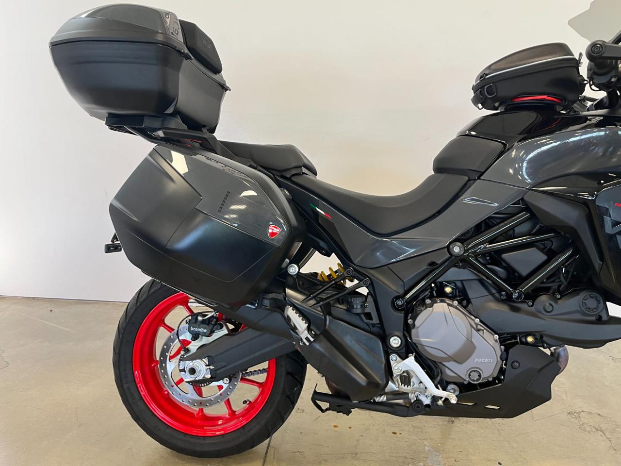 DUCATI Multistrada 950 V2 S THRILLING BLACK STREET - 6