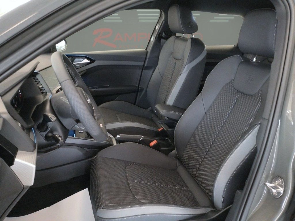 AUDI A1 allstreet 30 TFSI S tronic Identity Contrast - 17