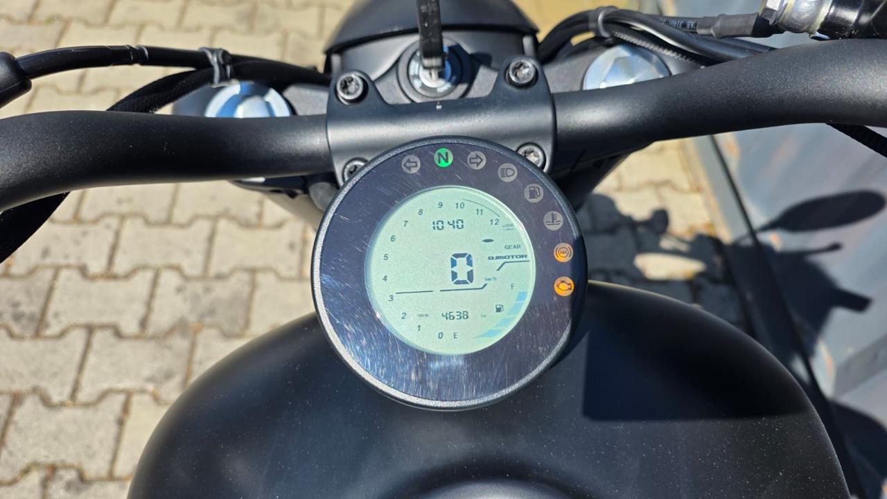 QJ MOTOR SRV 300 S - 6