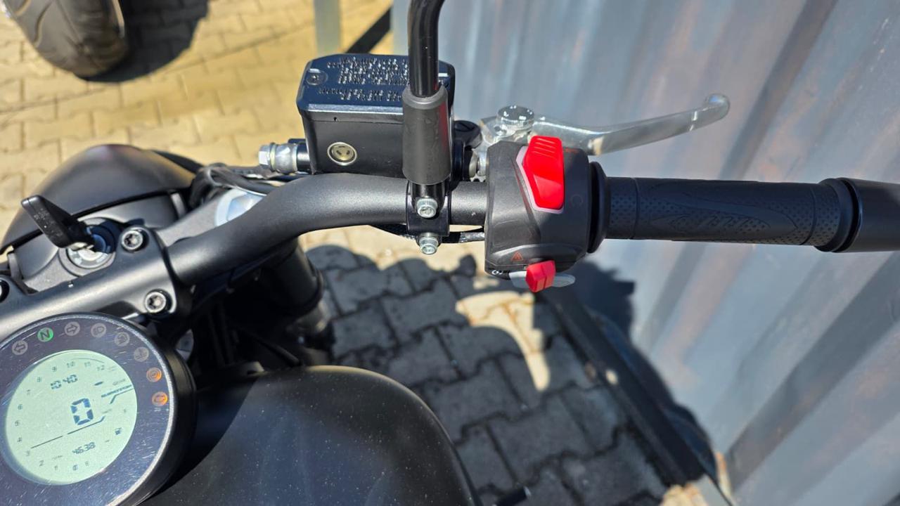 QJ MOTOR SRV 300 S - 12