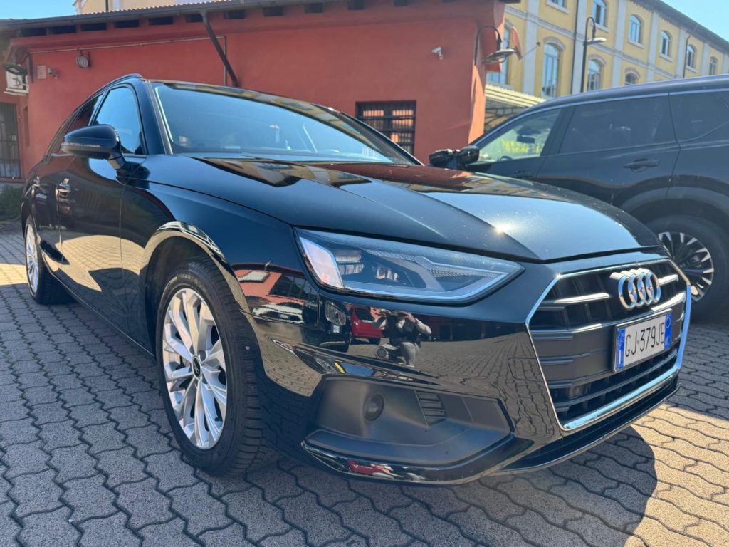 AUDI A4 Avant 40 TDI S tronic BUSINESS ADVANCED - 3