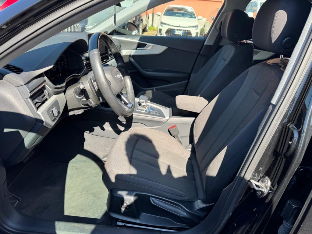 AUDI A4 Avant 40 TDI S tronic BUSINESS ADVANCED - 20