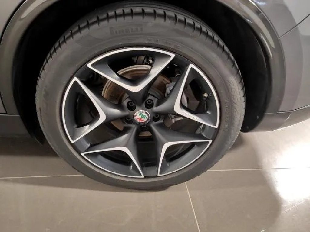 ALFA ROMEO Stelvio 2.2 d Q4 210 CV AT8 Ti Harman Kardon BLINDATO - 6