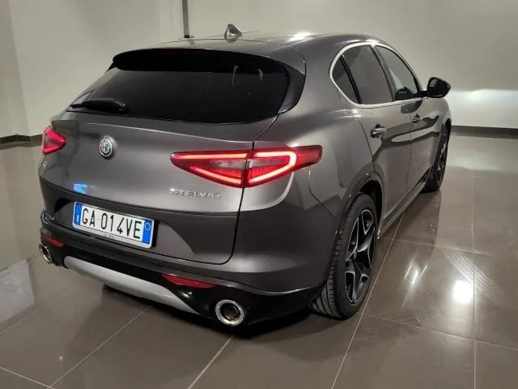 ALFA ROMEO Stelvio 2.2 d Q4 210 CV AT8 Ti Harman Kardon BLINDATO - 5