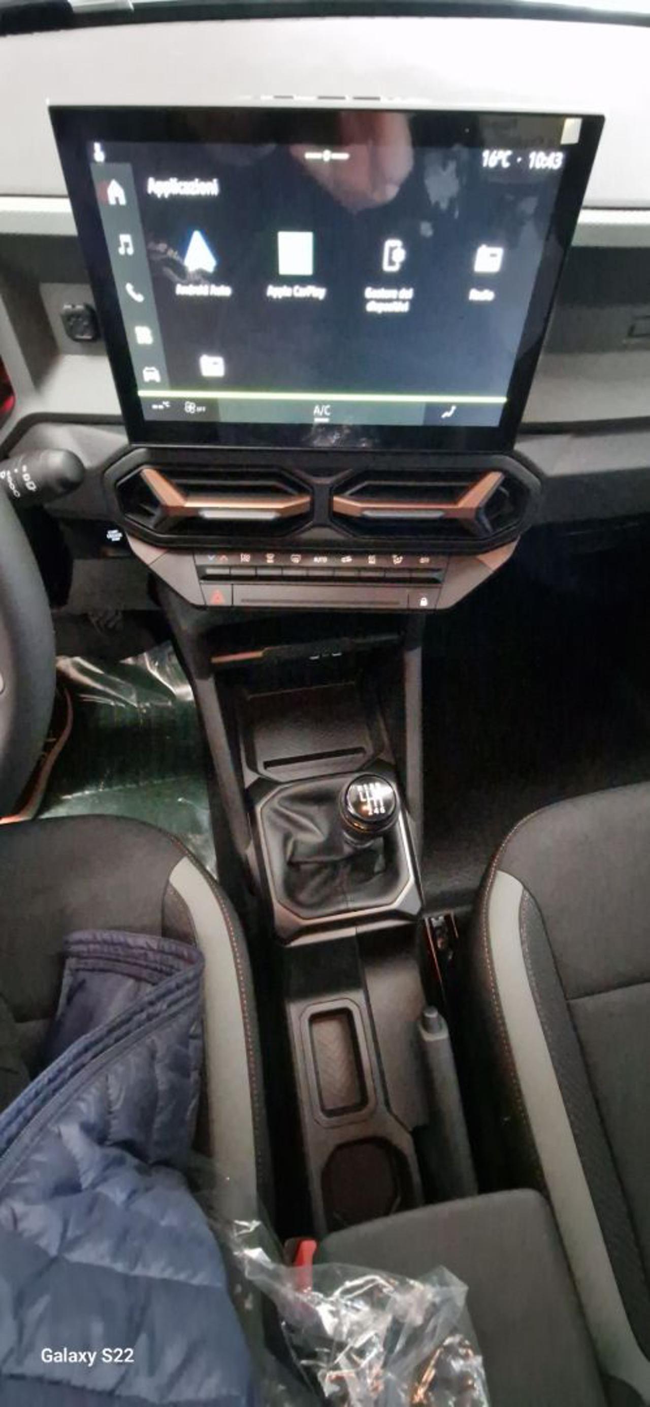 DACIA Duster Eco-G 120 CV Extreme e Journey km.o in arrivo - 9