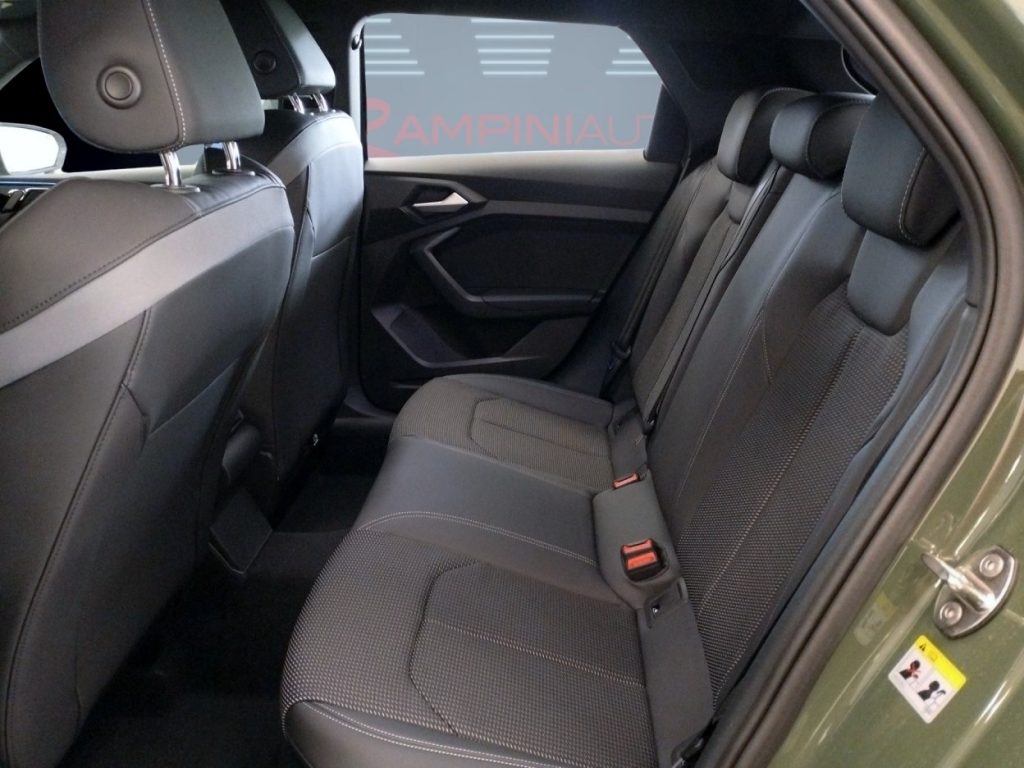 AUDI A1 allstreet 30 TFSI S tronic Identity Contrast - 17