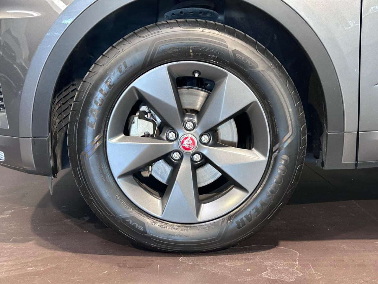 JAGUAR E-Pace 2.0D 150 CV AWD R-Dynamic - 7