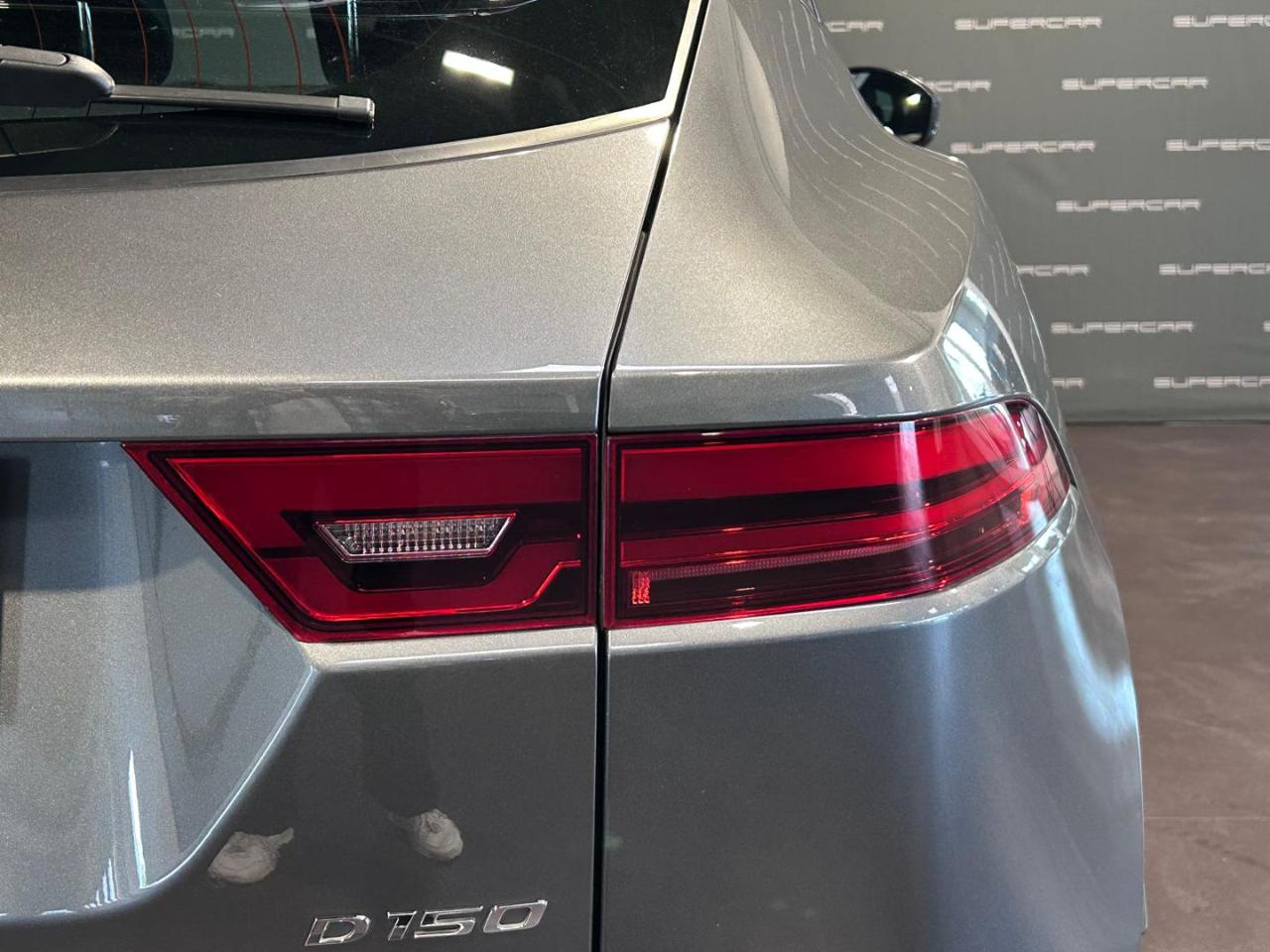 JAGUAR E-Pace 2.0D 150 CV AWD R-Dynamic - 5