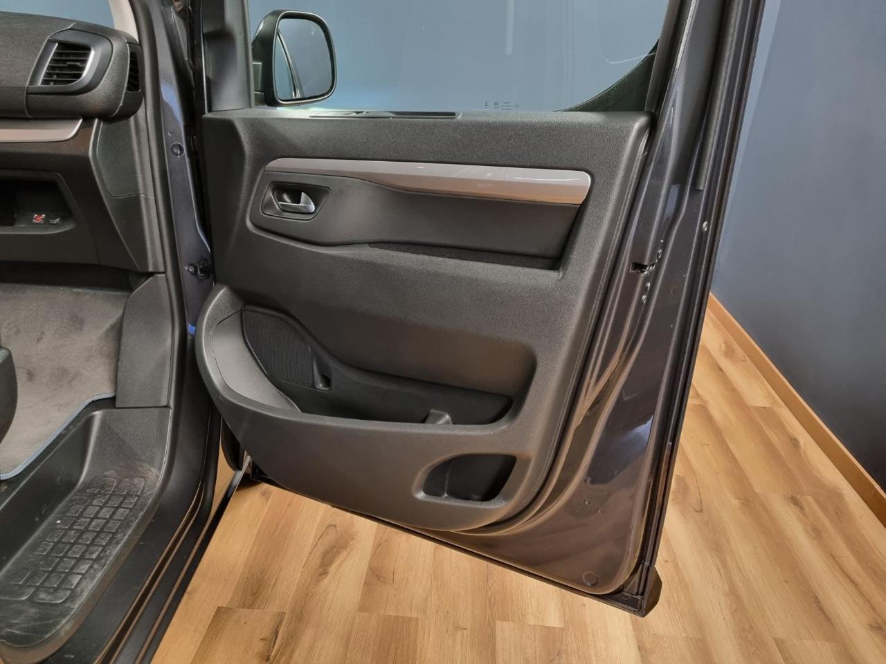 OPEL Zafira Life 2.0 Diesel 180CV aut. Start&Stop Business Edition - 25