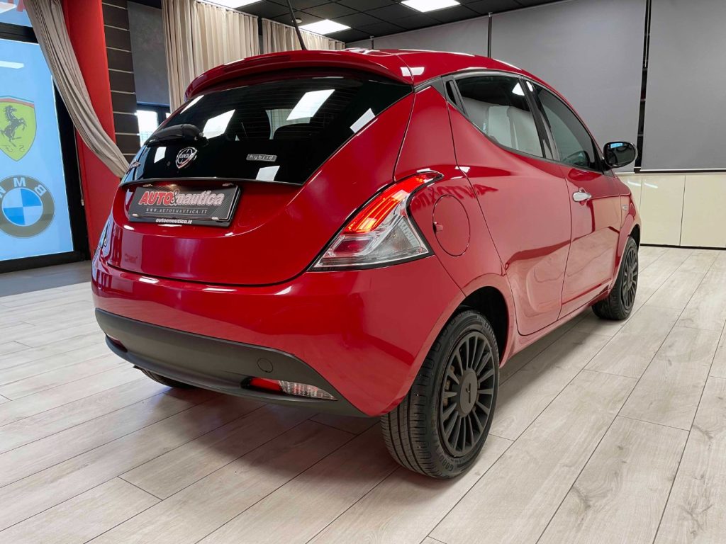 LANCIA Ypsilon 1.0 FIREFLY HYBRID - 11