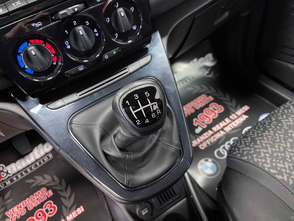 LANCIA Ypsilon 1.0 FIREFLY HYBRID - 25