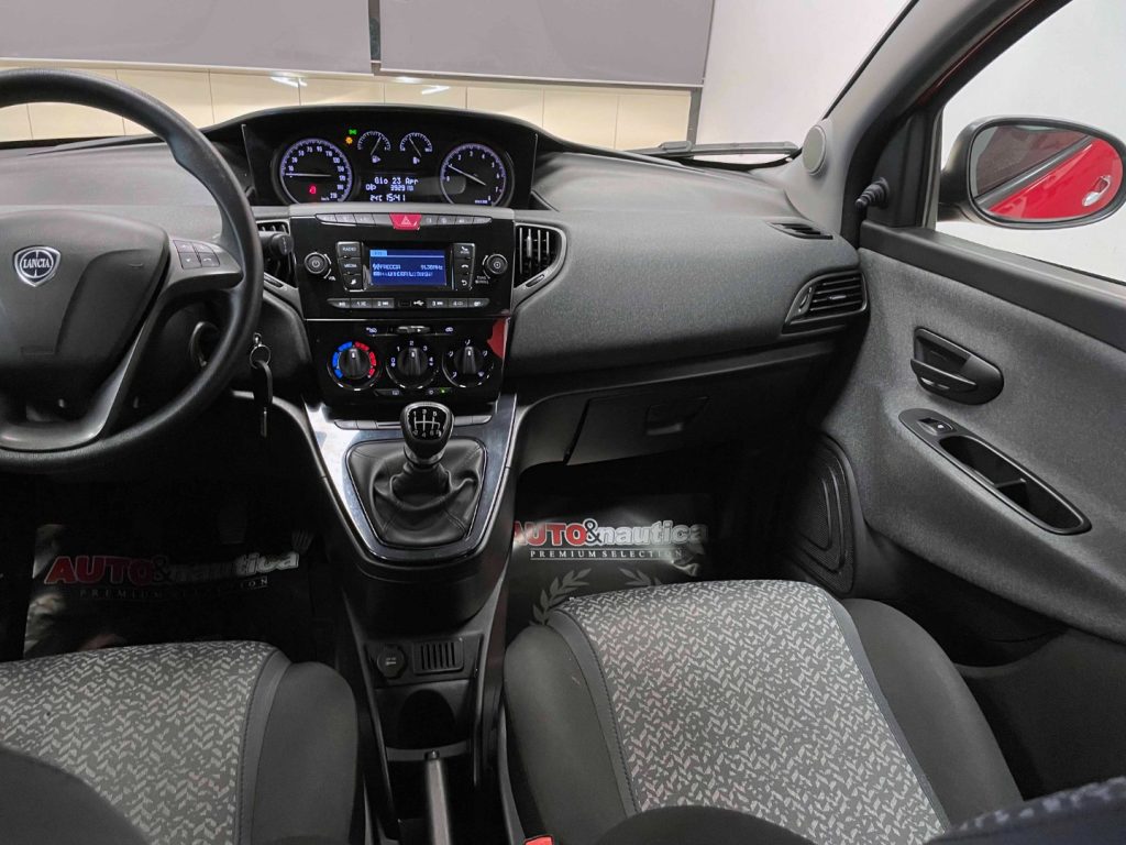 LANCIA Ypsilon 1.0 FIREFLY HYBRID - 29